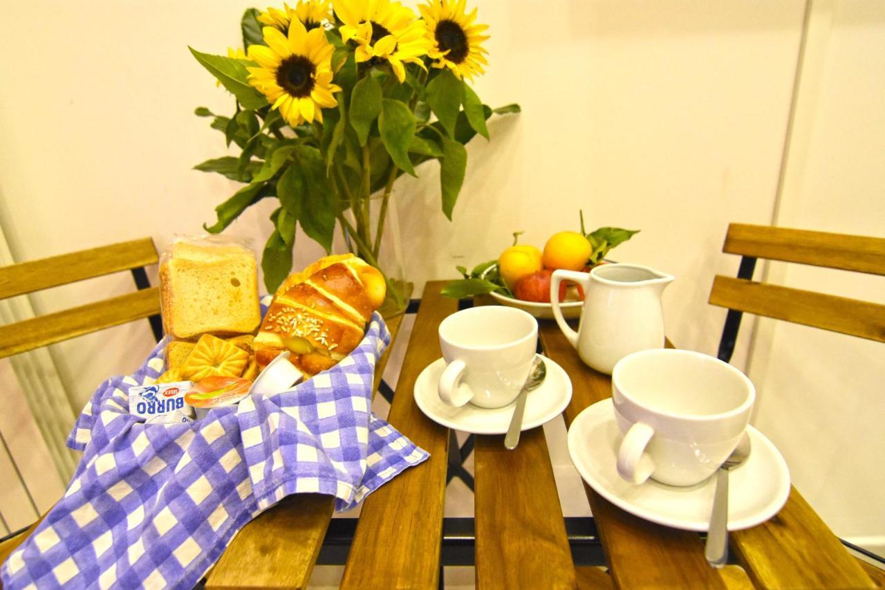 Ninarella Napoli Bed & Breakfast Ngoại thất bức ảnh